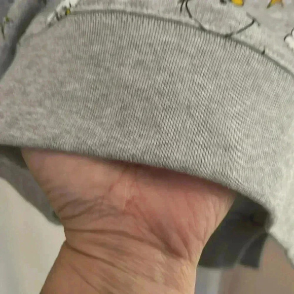 Grinch Christmas sweatpants and sweatshirt. - Picture 4 of 13